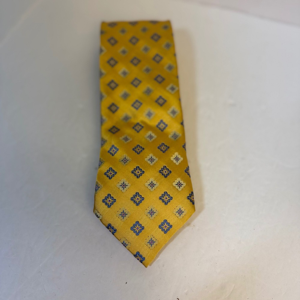 Krimson by Kwame Mens Yellow Blue Geometric Medallion 100% Silk Hand Made Tie